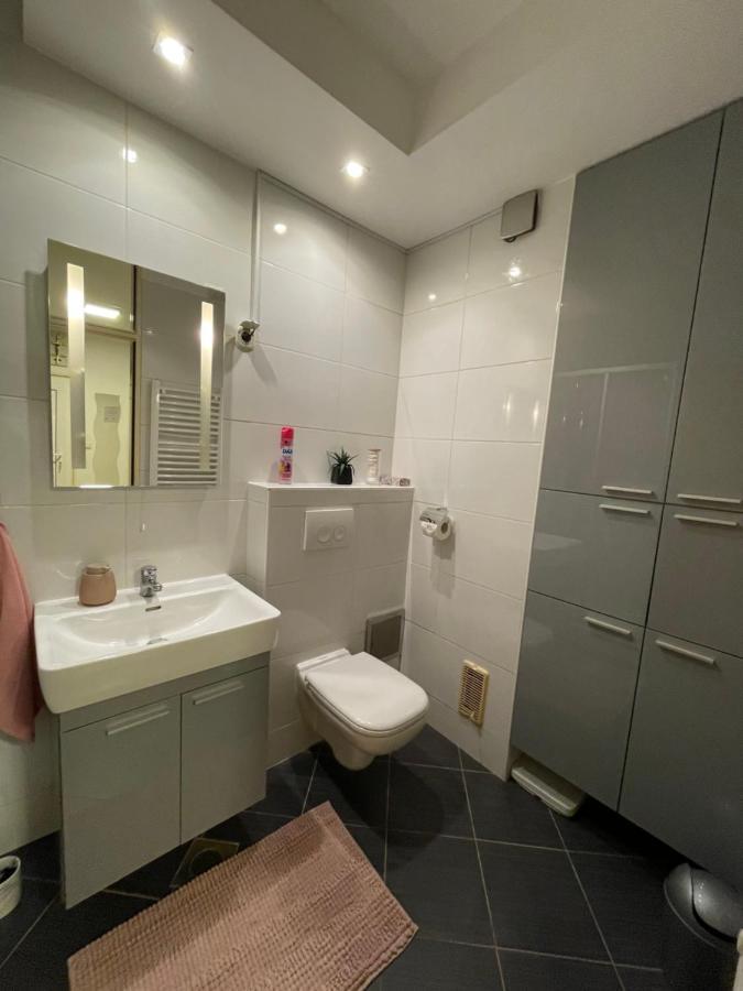 Dis Apartment Varazdin Bagian luar foto
