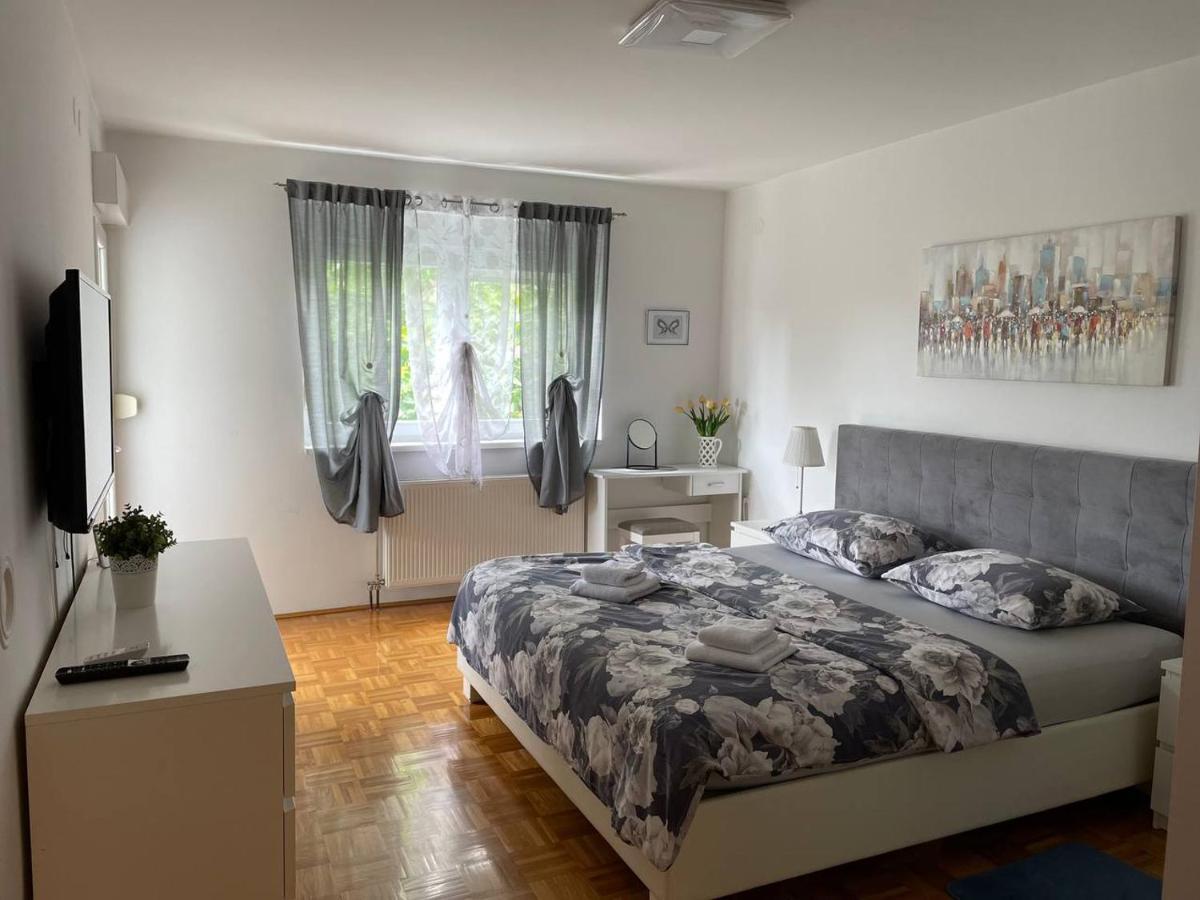 Dis Apartment Varazdin Bagian luar foto